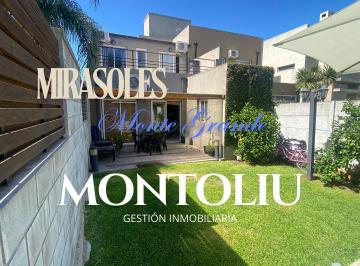 Casa · 127m² · 5 Ambientes · 2 Cocheras · Venta Dúplex Mirasoles de Monte Grande - Apto Crédito Hipotecario