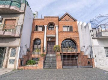 Casa · 285m² · 4 Ambientes · 1 Cochera · Venta Casa Categoria 4 Amb - Usd 258.300 + Cuotas