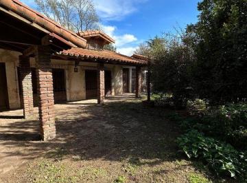 Quinta vacacional · 111m² · 2 Dormitorios · Venta Lote Quinta con Casa - La Reja 4845 m²