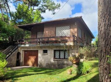Casa · 161m² · 6 Ambientes · 1 Cochera · Venta Casa Valeria del Mar. Cochera. Gas Natural