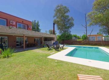 Casa · 319m² · 5 Ambientes · 2 Cocheras · Venta Casa Barrio El Ensueño, Escobar Gran Piscina