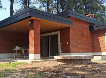 Casa · 74m² · 3 Ambientes · 2 Cocheras · Venta Casa 3 Amb B° Cerrado Villa Irene Jose C Paz