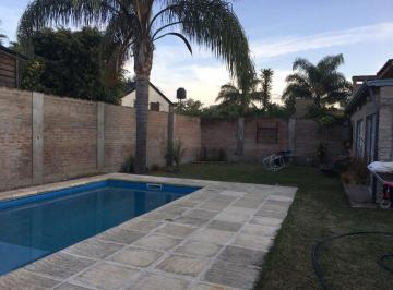 Quinta vacacional · 122m² · 3 Dormitorios · 2 Cocheras · Casa en Las Paltas
