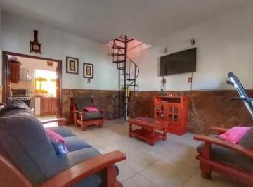 Casa · 104m² · 3 Ambientes · 1 Cochera · Casa en Venta en Ensenada