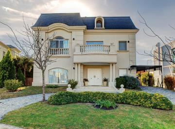 Casa · 235m² · 6 Ambientes · 2 Cocheras · Casa - Barrio Los Sauces - Nordelta