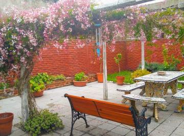 PH · 116m² · 4 Ambientes · 1 Cochera · PH Casa Al Frente 4 Amb C/ Patio y Parrilla, Tapiales