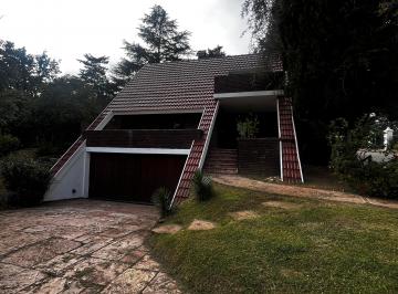 Casa de 3 ambientes, Villa Carlos Paz · Hermosa Casa en Alquiler Anual en Costa Azul