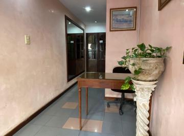 Departamento de 5 ambientes, Centro / Microcentro · Venta Comercial / Oficina. Centro