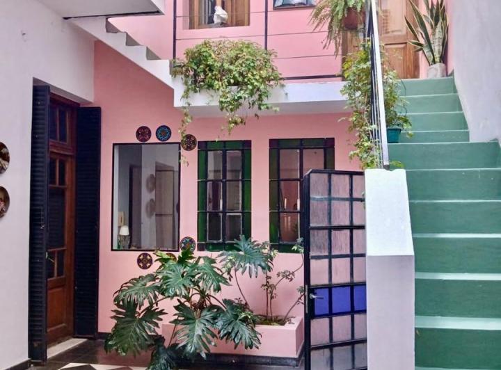 Casa · 210m² · 8 Ambientes