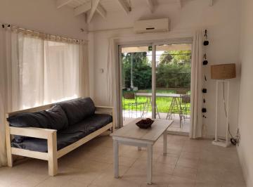 Casa · 90m² · 3 Ambientes · 1 Cochera · Casa en La Candela