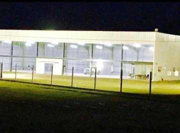 Bodega-Galpón · 900m² · 3 Ambientes · Gran Salon en Ruta 19 y Cruce con Franck