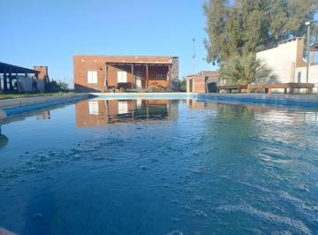 Quinta vacacional · 108m² · 3 Ambientes · Quinta Para Disfrutar en Familiia en El Leyes.