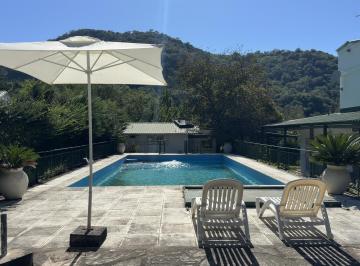Casa · 250m² · 8 Ambientes · Casa en Reserva Hídrica La Quebrada, Rio Ceballos, Sobre El Rio