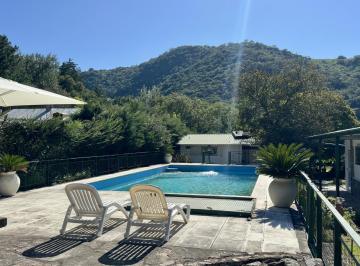 Casa · 250m² · 8 Ambientes · Casa en Reserva Hídrica La Quebrada, Rio Ceballos, Sobre El Rio