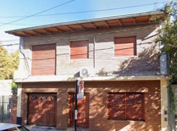 Casa · 146m² · 3 Dormitorios · 1 Cochera · Mario Casas 900