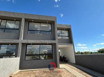 Casa · 157m² · 4 Ambientes · 2 Cocheras · Duplex en Barrio Norte 1.