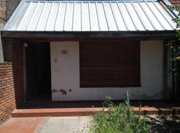Departamento · 110m² · 4 Ambientes · Departamento en Venta - 3 Dorm. 2 Baños - 248 m² - Bernal