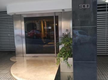 Departamento · 220m² · 6 Ambientes · 2 Cocheras · Venta Rosario Cutro Dorm.. Cochera. Balcón. Río.