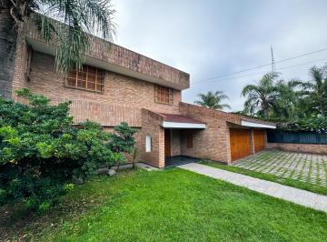 Casa de 7 ambientes, Córdoba · Casa en Alquiler 3 Dorm.