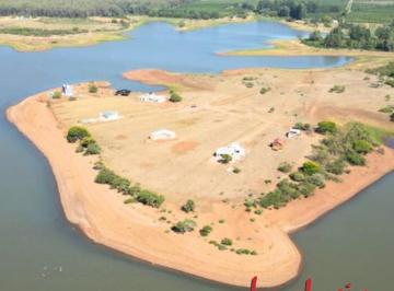 Terreno · 2200m² · Lote Sobre Lago - Costa del Ombú