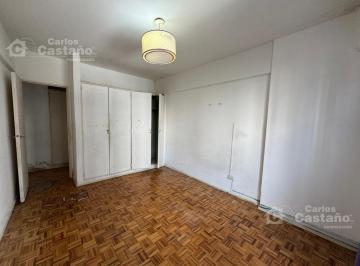 Departamento · 68m² · 3 Ambientes · Depto. 3 Amb. a Mejorar en Exc. Ubicación