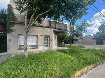 PH de 3 ambientes, Lomas de Zamora · Casa en Venta Tipo PH 3 Ambientes con Terraza Banfield