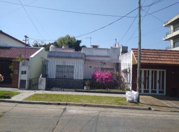 PH de 3 ambientes, Quilmes · Casa PH, 3 Ambientes con Jardín y Espacio Para Auto, Quilmes Oeste.