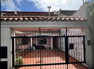 Casa · 120m² · 5 Ambientes · 1 Cochera · Casa PH en Florida, Vicente Lopez