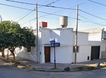 Casa · 100m² · 3 Ambientes · 1 Cochera · Venta Casa Esquina 2 Dorm. General Bustos