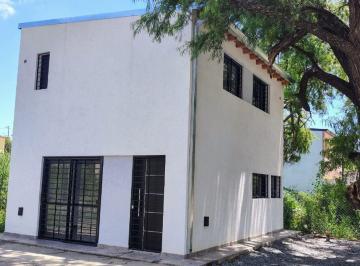 Casa · 75m² · 4 Ambientes · 1 Cochera · Venta Duplex San Nicolas 2 Dorm. Credito