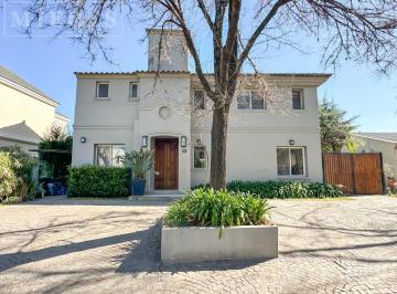 Casa · 183m² · 4 Ambientes · Casa en Venta en Santa María de Los Olivos