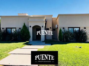 Casa · 250m² · 5 Ambientes · 2 Cocheras · Brickland a La Venta Amueblado - Canning - Esteban Echeverría