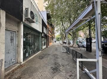 Depósito · 80m² · 5 Ambientes · Depósito en B° Hospitales. Zona Comercial Sobre San Martin