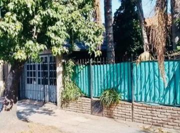 Casa · 75m² · 2 Ambientes · Venta Casa a Refaccionar / Lote con Proyecto - Hurlingham