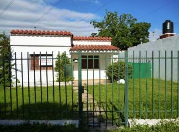 Foto · Casa Grande 2 Dorm. - Patio Adelante y Detras - Excelente Estado - B Los Boulevares