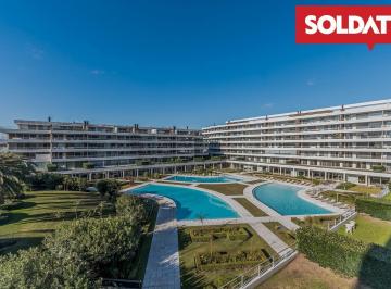 Departamento · 173m² · 4 Ambientes · 1 Cochera · Bouquet 3 Cuartos en Suite, Ubicacion Privilegia