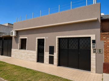 KNK-KNK-4876_2 · Oportunidad Casa 5 Amb Multifam. Escucha Ofertas