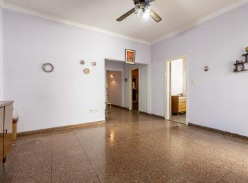 Casa · 120m² · 3 Ambientes · 1 Cochera · Casa en Venta - 3 Ambientes - Rafael Calzada