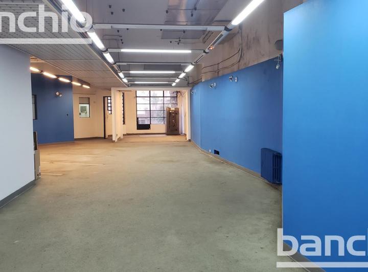 Local comercial · 275m²