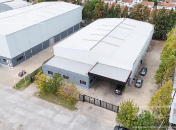 Depósito · 1166m² · 3 Ambientes · Depósito en Alquiler 1000 m² Mas 166 m² de Oficinas.