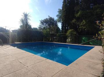 Casa · 145m² · 3 Ambientes · 1 Cochera · Venta Casa un Dormtorio Jardin Parquizado Piscina y Quincho Zona 8 Funes