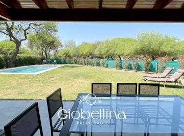 Foto · Casa Nueva y Moderna en Country La Rufina Lote Plano en Zona Baja, Cerca Plaza y Guardia