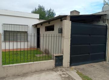 Casa · 98m² · 3 Ambientes · 1 Cochera · Casa en Venta - 2 Dorm. 1 Baño - Cochera - 303 m² - Tigre