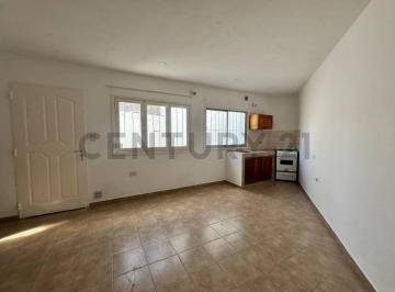 PH · 3 Ambientes · Alquiler PH Interno de 1 Dormitorio y Escritorio Sin Expensas La Plata