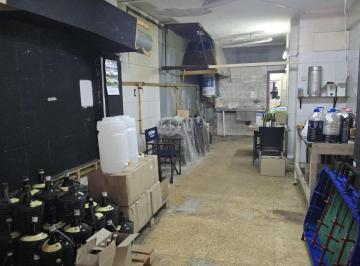 Local comercial · 45m² · Venta - Local a La Calle - Lamadrid 2337
