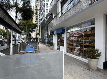 Local comercial · 32m² · 1 Ambiente · Local 6 m de Frente, Muy Buena Ubicacion, Venta o Alquiler