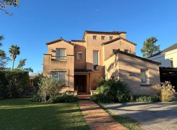 Casa · 266m² · 7 Ambientes · 1 Cochera · Casa Chalet en Alquiler Excelente Casa en Pilar del Lago, Pilar, G. B. a. Zona Norte