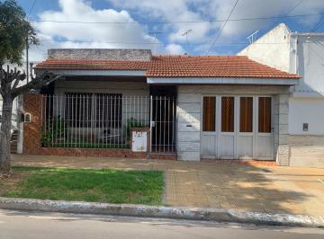 Casa de 4 ambientes, General San Martín · Casa Lote Propio 4 Ambientes Alquiler en San Andrés