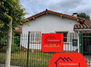 frente · Casa Tipo Chalet en Alquiler en Ciudad Jardín del Palomar Sobre Calle Claveles