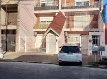 Frente · Departamento 2 Ambientes en Venta en Villa Bosch